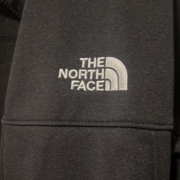 Mens NorthFace Size Small Jacket - Picture 2 of 4